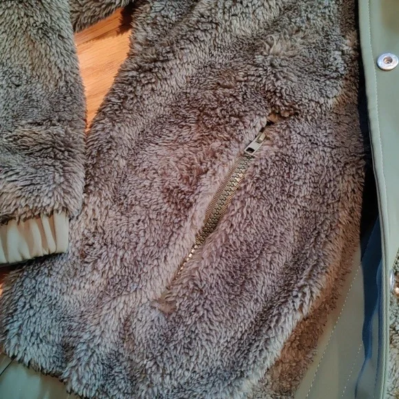 Green Fleece Jacket, NWOT - Picture 5 of 10